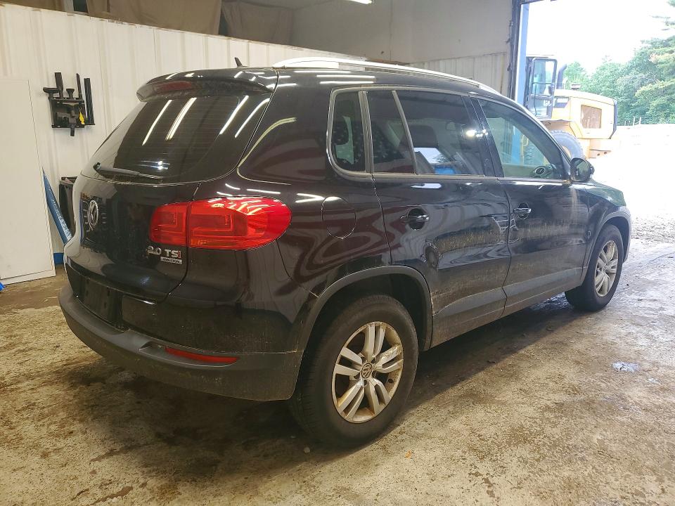 2014 Volkswagen Tiguan VIN WVGBV3AX2EW596073 COPART salvage auction — NORMAL WEAR, ME - CERTIFICATE OF TITLE, sold $350 on 2026-07-02 (photo 3)