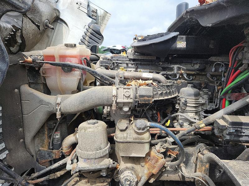 2016 Freightliner All other VIN 3AKGGLDR6GSGY3061 COPART salvage auction — MINOR DENT/SCRATCHES, MI - CERTIFICATE OF TITLE, sold $6,900 on 2026-08-11 (photo 7)