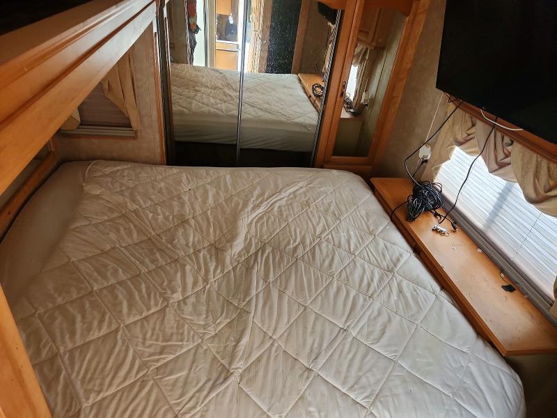 2007 Kz-rv Recreation VIN 4EZFE36267S063235 COPART salvage auction — WATER/FLOOD, AL - CERTIFICATE OF TITLE, sold $6,700 on 2026-07-07 (photo 8)