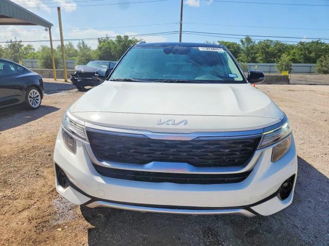 2023 Kia Seltos VIN KNDEU2AA9P7395150 COPART salvage auction — NORMAL WEAR, Tx - Certificate Of Title, sold $13,000 on 2026-07-16 (photo 5)