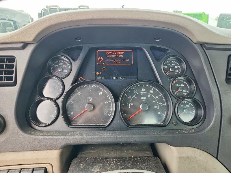 2019 Peterbilt All other VIN 1XPBA48X2KD622110 COPART salvage auction — MINOR DENT/SCRATCHES, IN - CERTIFICATE OF TITLE, sold $3,250 on 2026-07-09 (photo 8)