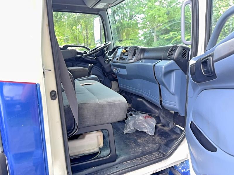 2007 Hino All other VIN 5PVNJ8JV872S50712 COPART salvage auction — MINOR DENT/SCRATCHES, CT, sold $8,200 on 2026-07-15 (photo 5)