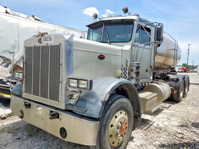 1984 Peterbilt All other VIN 1XP9D29X8EN165441 COPART salvage auction — MINOR DENT/SCRATCHES, KY - CERTIFICATE OF TITLE, sold $11,900 on 2026-07-28 (photo 9)