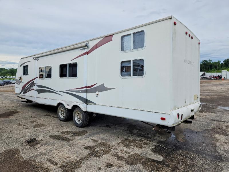 2009 Sundance Recreation VIN 5SFNB34209E203089 COPART salvage auction — SIDE, CT, sold $550 on 2026-07-28 (photo 3)
