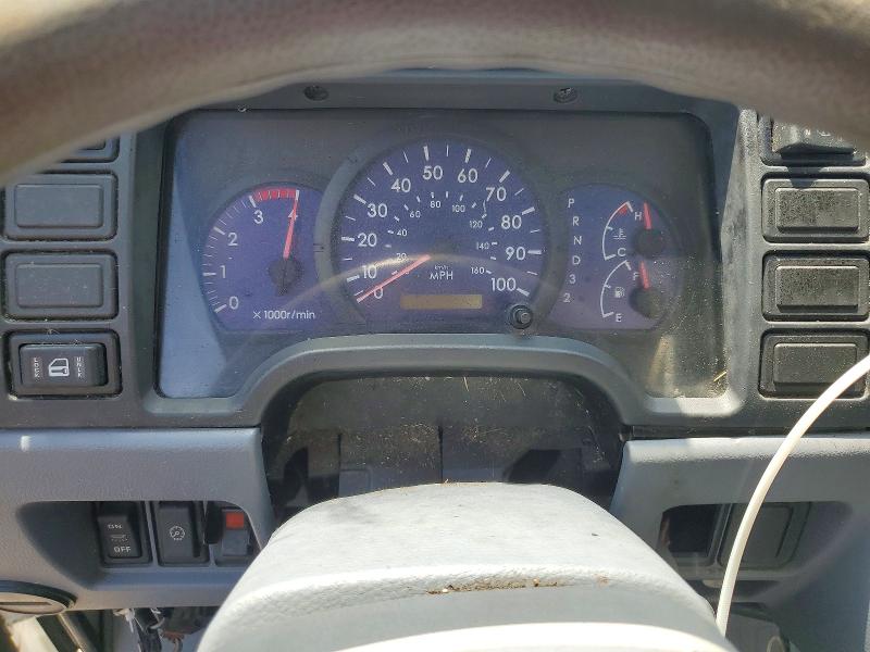 2007 Sterling truck All other VIN JLSBBH1S27K015415 COPART salvage auction — MINOR DENT/SCRATCHES, CT, sold $3,050 on 2026-07-28 (photo 9)