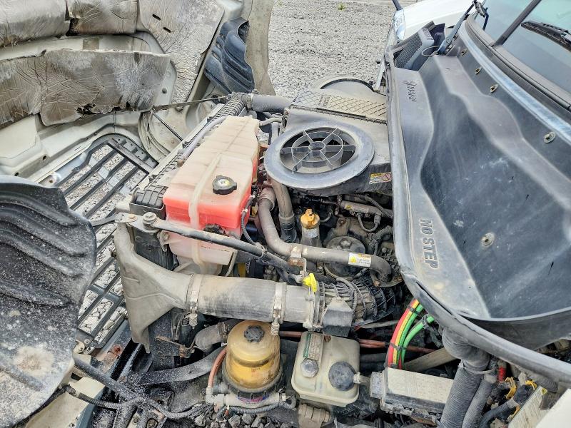 2018 Freightliner Cascadia 113 VIN 3AKBGADV1JSJN2804 COPART salvage auction — MINOR DENT/SCRATCHES, IN - CERTIFICATE OF TITLE, sold $950 on 2026-07-10 (photo 7)