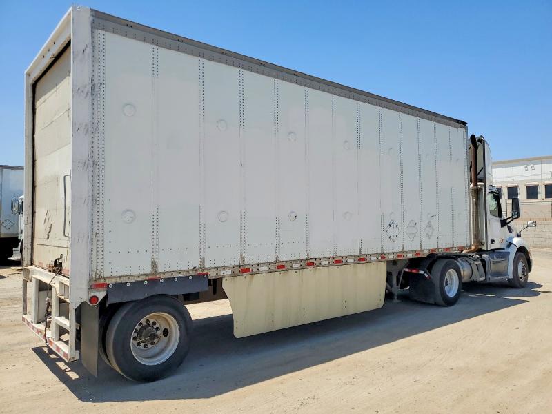 2017 Peterbilt All other VIN 1XPBA48X1HD428581 COPART salvage auction — NORMAL WEAR, DV, sold $6,500 on 2026-07-29 (photo 4)