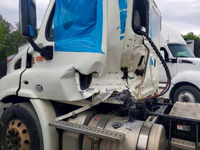 2018 Frht All models VIN 3AKBGADV1JDJU2441 COPART salvage auction — SIDE, SC, sold $1,000 on 2026-07-28 (photo 8)