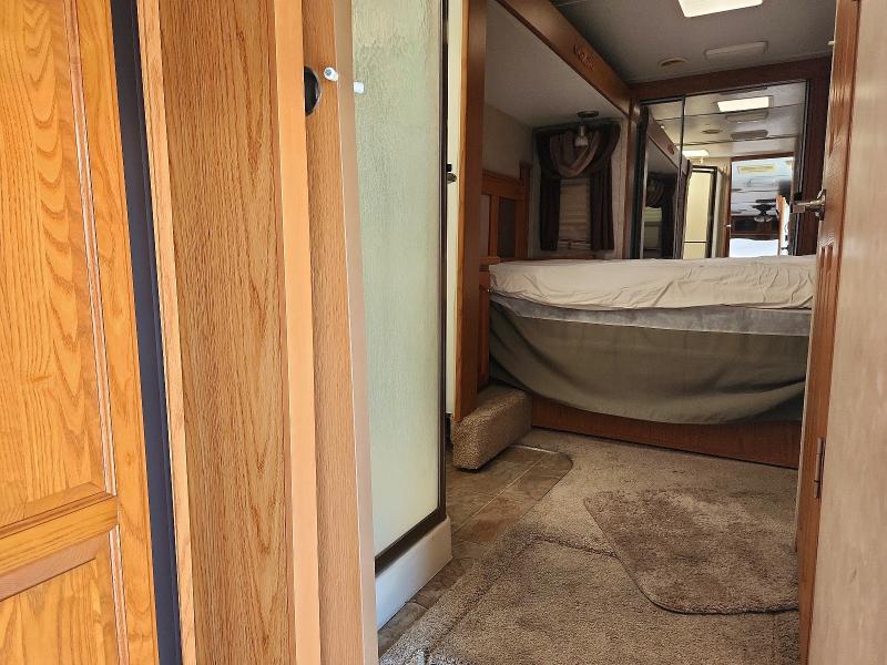 2006 Heartland big horn Unknown VIN 5SFGF35226E001118 COPART salvage auction — SIDE, CA - SALVAGE CERTIFICATE, sold $2,100 on 2026-07-09 (photo 5)