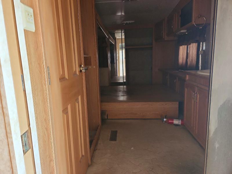 2006 Trailer River cany VIN 4TKFW342463000765 COPART salvage auction — NORMAL WEAR, CT, sold $2,950 on 2026-07-07 (photo 5)