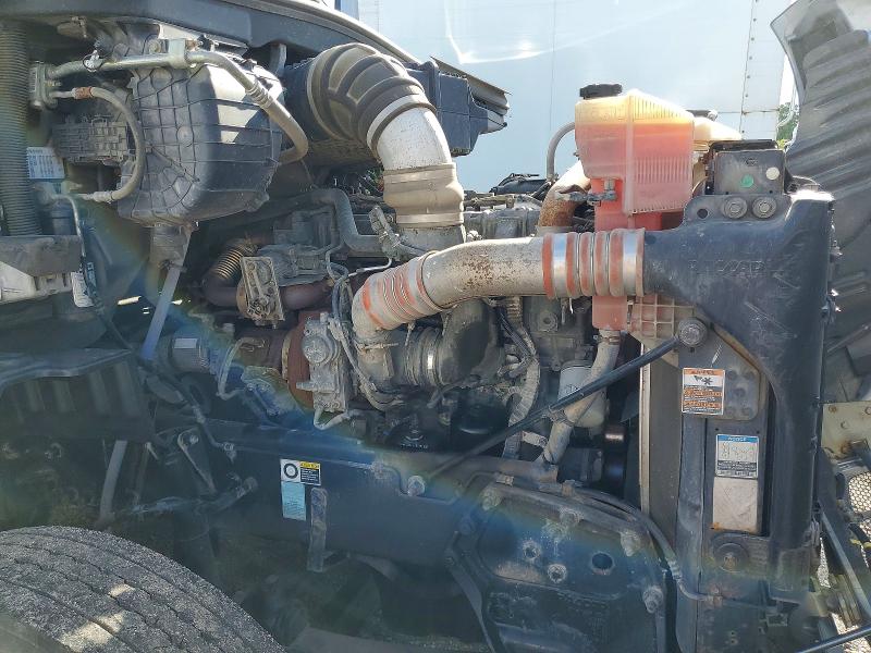 2017 Peterbilt All other VIN 1XPBDP9X8HD358407 COPART salvage auction — NORMAL WEAR, IL - CERTIFICATE OF TITLE, sold $8,000 on 2026-07-07 (photo 7)