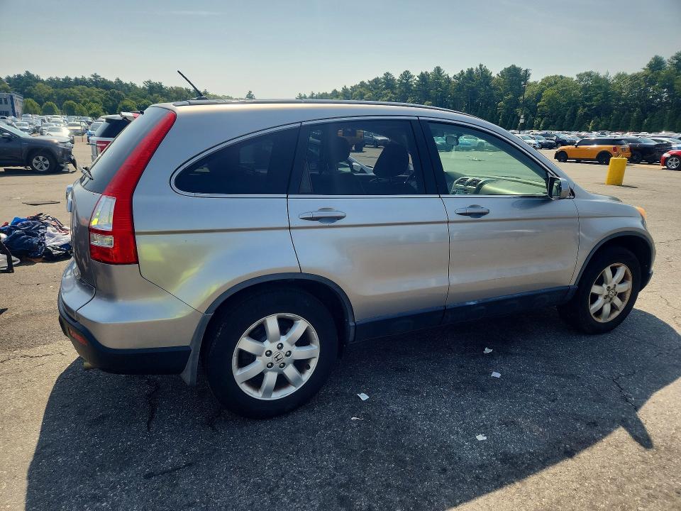 2008 Honda Crv VIN JHLRE48738C081252 COPART salvage auction — NORMAL WEAR, RI - CERTIFICATE OF TITLE, sold $1,175 on 2026-07-14 (photo 3)