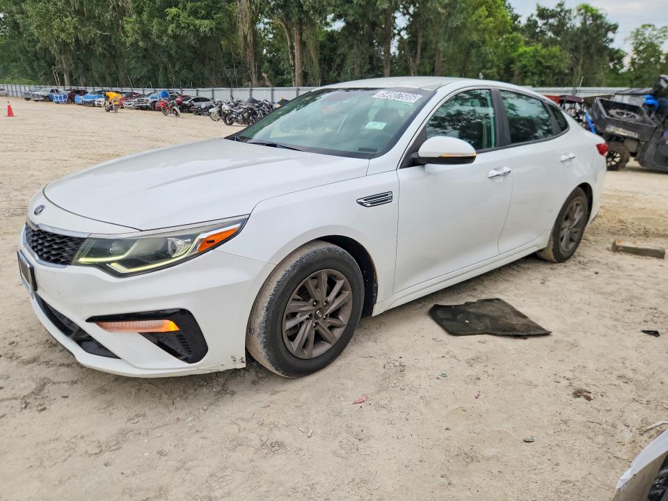 2020 Kia Optima VIN 5XXGT4L35LG391958 — COPART salvage auction photo