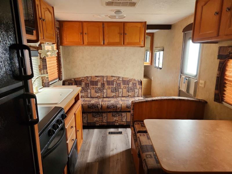 2008 Keystone Springdale VIN 4YDT260278G103105 COPART salvage auction — HAIL, AB - BOS - ACTIVE, sold $1,700 on 2026-07-30 (photo 5)
