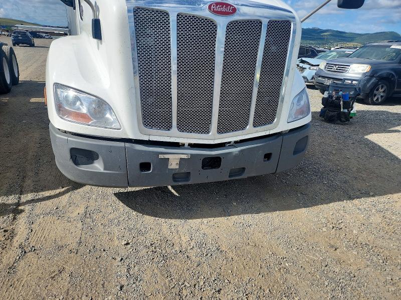 2020 Peterbilt All other VIN 1XPBD49X5LD684964 COPART salvage auction — NORMAL WEAR, IN - CERTIFICATE OF TITLE, sold $10,200 on 2026-08-18 (photo 9)