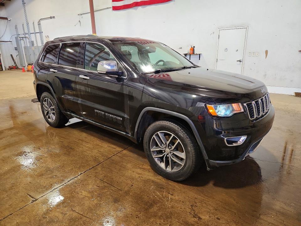 2017 Jeep Cherokee VIN 1C4RJFBG6HC676450 COPART salvage auction — MINOR DENT/SCRATCHES, Wv - Certificate Of Title, sold $8,300 on 2026-07-02 (photo 4)