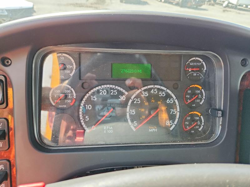 2018 Freightliner All other VIN 3ALACWFC9JDJH5176 COPART salvage auction — MINOR DENT/SCRATCHES, FL - CERTIFICATE OF TITLE, sold $2,850 on 2026-07-17 (photo 8)