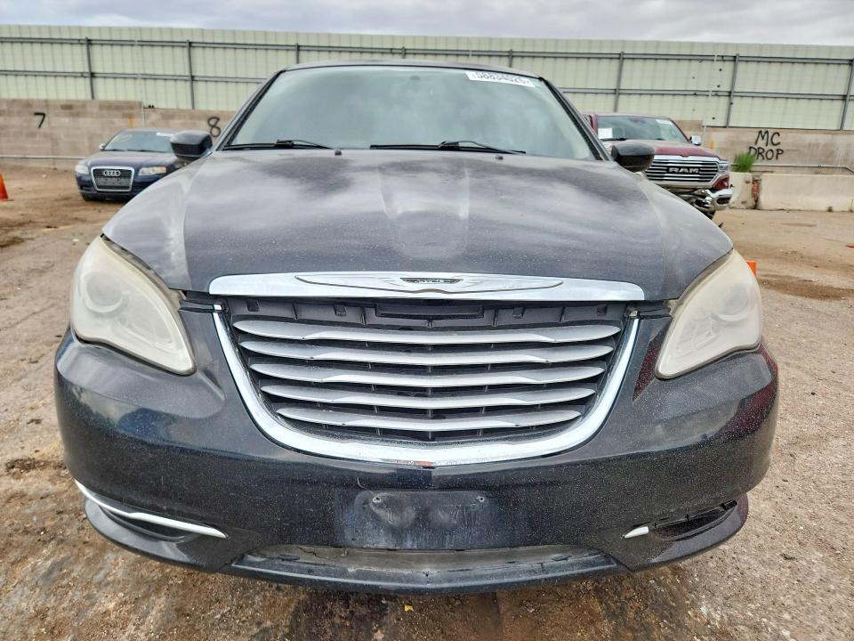 2013 Chrysler 200 VIN 1C3CCBBB4DN592904 COPART salvage auction — MECHANICAL, Nm - Certificate Of Title, sold $225 on 2026-07-20 (photo 5)