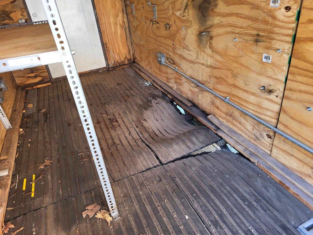 2007 0thr VIN DRXMVB000301037M0 COPART salvage auction — MINOR DENT/SCRATCHES, PO, sold $25 on 2026-07-28 (photo 9)