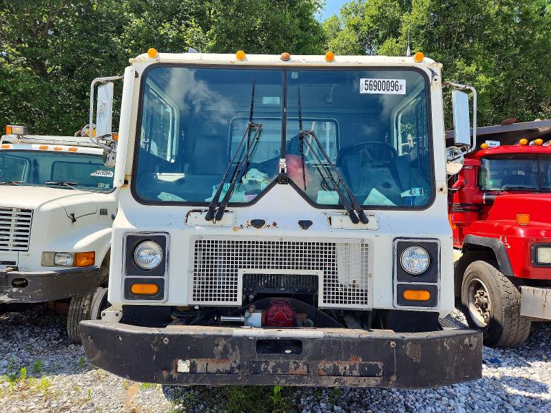 2007 Mack All other VIN 1M2K189C77M036655 COPART salvage auction — MINOR DENT/SCRATCHES, CD, sold $850 on 2026-07-09 (photo 7)