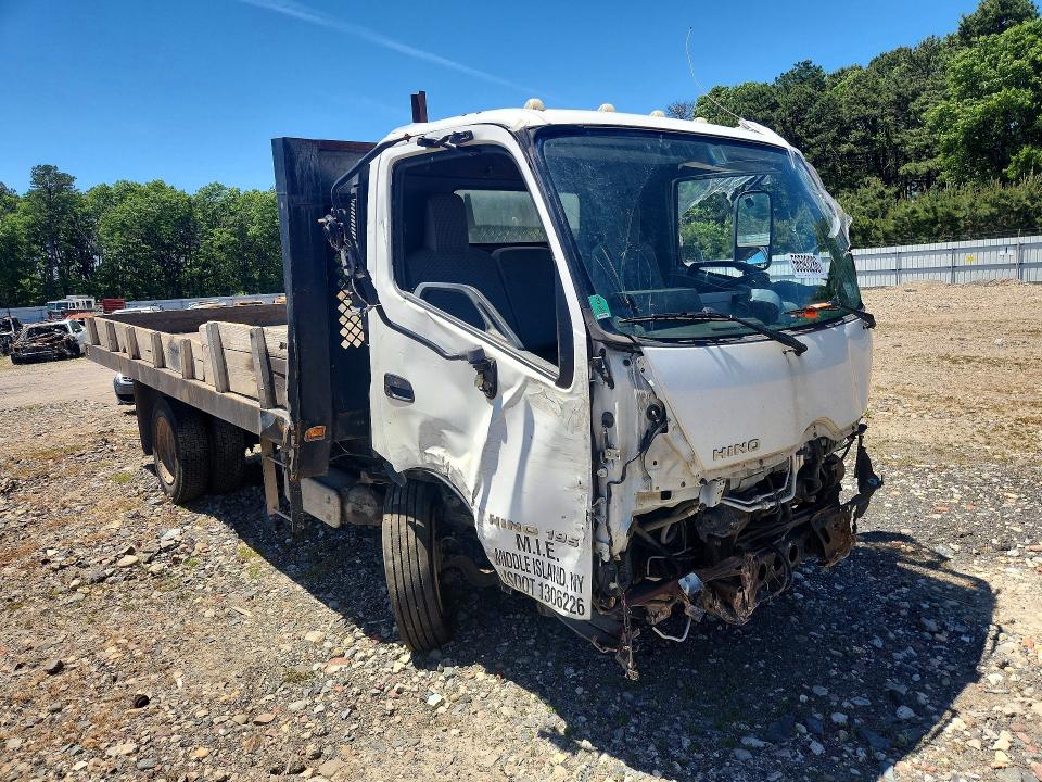 2014 Hino All other VIN JHHHDM2H1EK001300 COPART salvage auction — FRONT END, NY - MV-907A SALVAGE CERTIFICATE, sold $1,150 on 2026-07-29 (photo 4)
