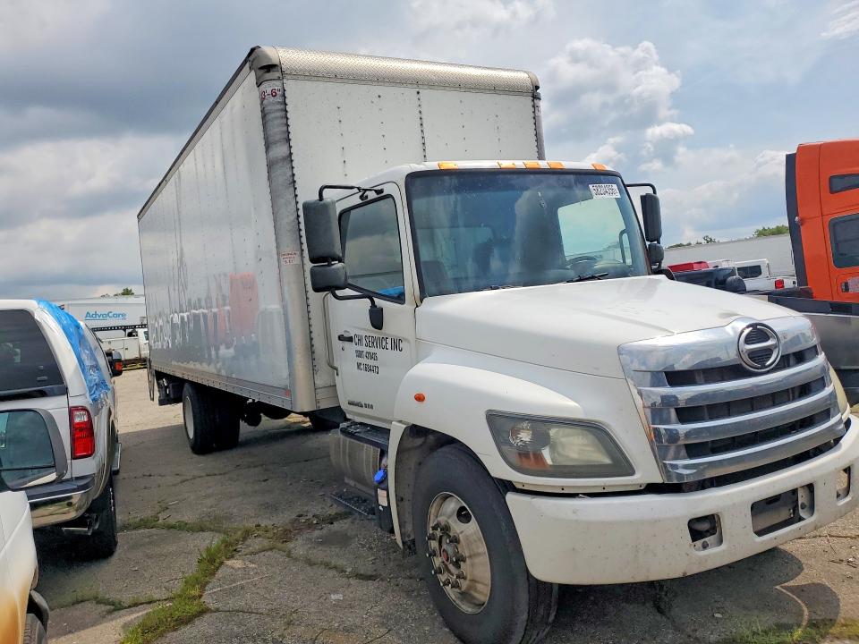 2019 Hino All other VIN 5PVNJ8JV8K4S73968 COPART salvage auction — MINOR DENT/SCRATCHES, PA - DEALER ONLY CLEAN TITLE, sold $1,200 on 2026-07-28 (photo 4)
