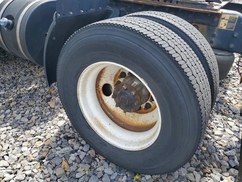 2019 Peterbilt All other VIN 1XPBA48X8KD622242 COPART salvage auction — NORMAL WEAR, IN - CERTIFICATE OF TITLE, sold $6,600 on 2026-07-30 (photo 9)