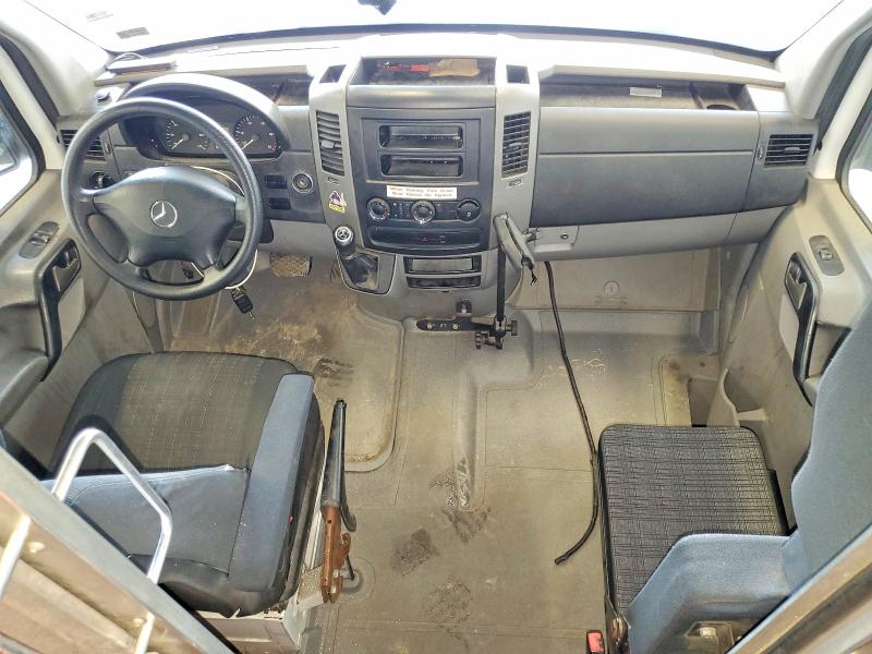 2016 Mercedes-benz Sprinter VIN WD3PE8DD7GP247264 COPART salvage auction — MECHANICAL, Pa - Cert Of Title, sold $4,400 on 2026-07-28 (photo 8)
