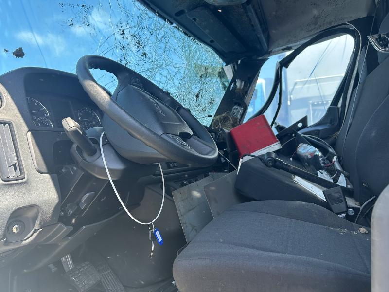 2025 Freightliner All other VIN 3ALACXFC3SDWD6749 COPART salvage auction — ROLLOVER, NE - CERT OF TITLE-SALVAGE, sold $9,600 on 2026-07-17 (photo 7)
