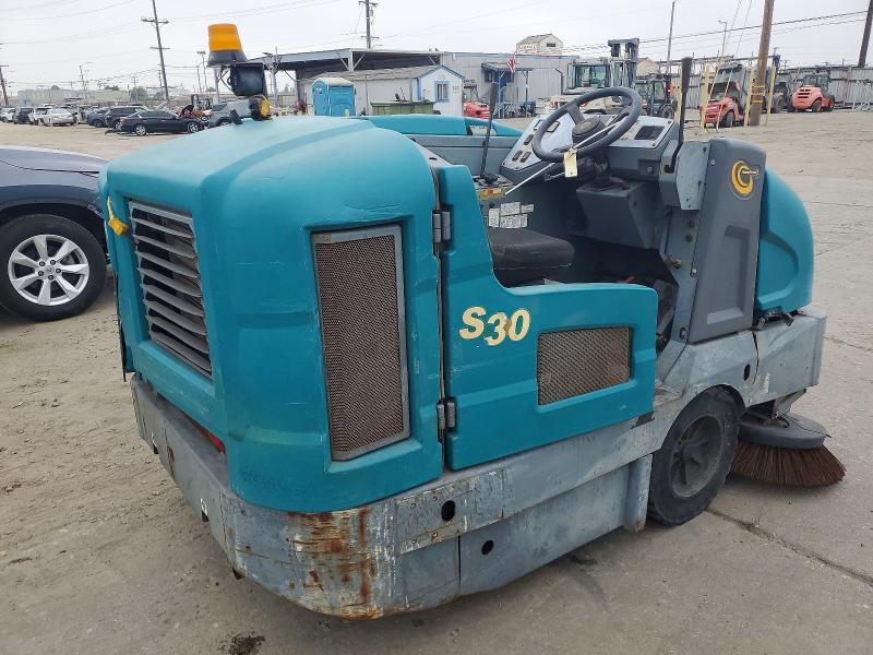 2013 Tennant Constructi VIN S3061520000000000 COPART salvage auction — REAR END, CA - BILL OF SALE, sold $200 on 2026-07-27 (photo 4)