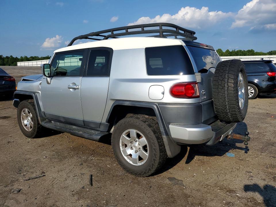 2008 Toyota Fj cruiser VIN JTEBU11F280106480 COPART salvage auction — FRONT END, Va - Certificate Of Title, sold $3,950 on 2026-07-15 (photo 2)