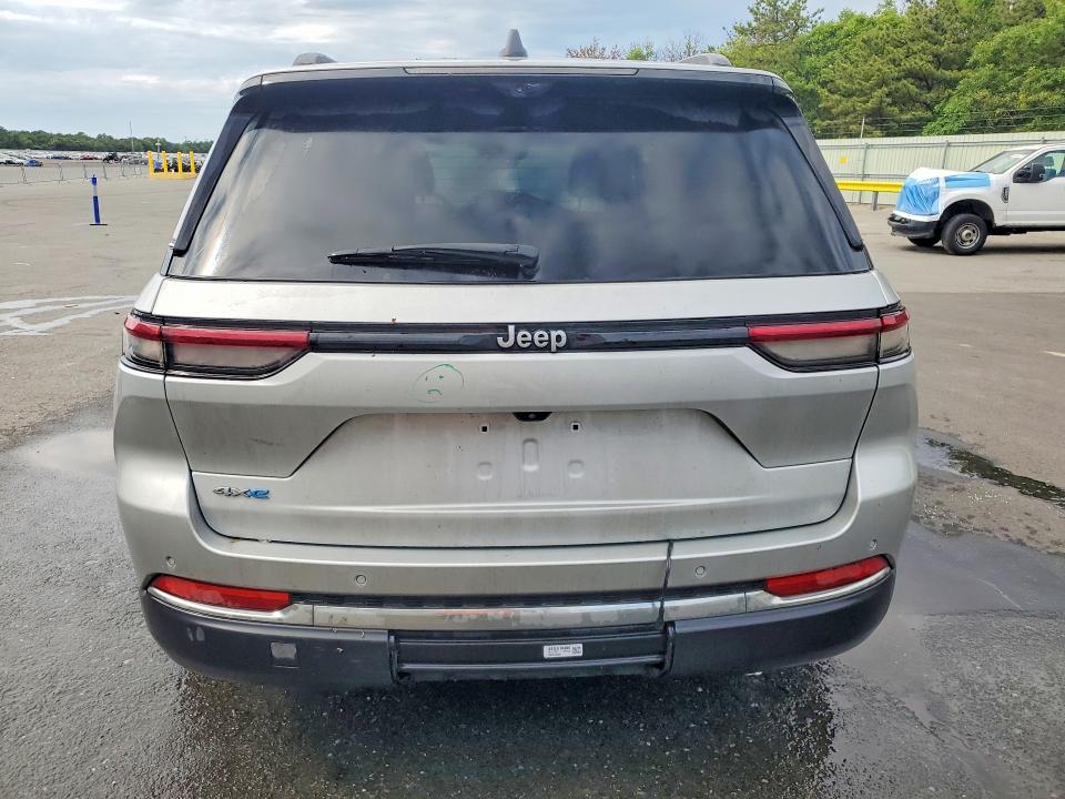 2024 Jeep Cherokee VIN 1C4RJYB69RC111257 COPART salvage auction — FRONT END, Ny - Certificate Of Title, sold $8,500 on 2026-07-02 (photo 6)