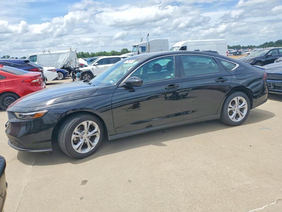 2025 Honda Accord VIN 1HGCY1F22SA091131 COPART salvage auction — REAR END, TX - NONREPAIRABLE TITLE, sold $8,800 on 2026-08-03 (photo 1)