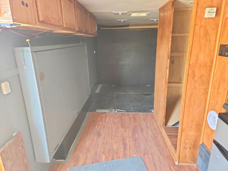 2018 Urwi All models VIN 5RTBE2437JD062790 COPART salvage auction — SIDE, WI - DEALER ONLY CLEAN TITLE, sold $2,050 on 2026-07-22 (photo 6)