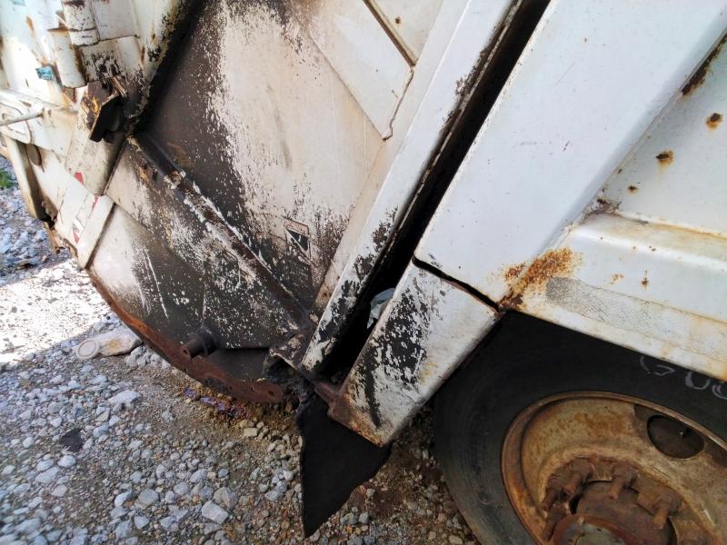 2001 Freightliner All other VIN 1FVABXBS41HJ95243 COPART salvage auction — STRIPPED, FL - CERTIFICATE OF DESTRUCTION (P), sold $225 on 2026-07-09 (photo 9)