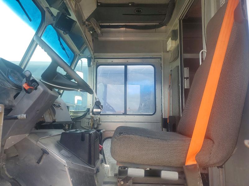 2021 Frht - freightliner All other VIN 4UZAC2GA2MCMM9587 COPART salvage auction — MINOR DENT/SCRATCHES, TX - CERTIFICATE OF TITLE, sold $16,300 on 2026-07-14 (photo 7)