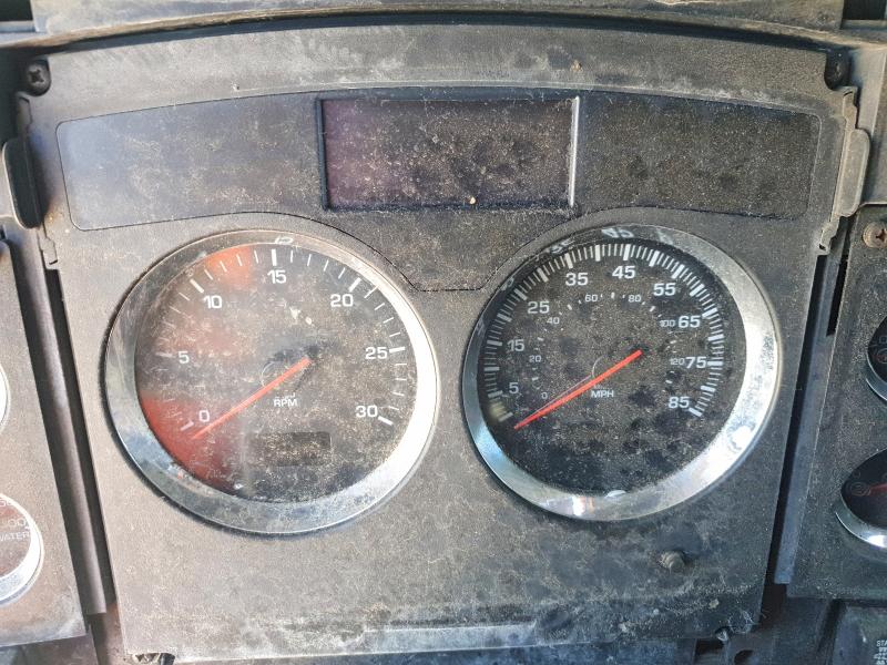 2020 Kenworth All other VIN 1XKWD49X2LR383143 COPART salvage auction — SIDE, OK - CERT OF TITLE-SALVAGE, sold $15,000 on 2026-07-30 (photo 8)