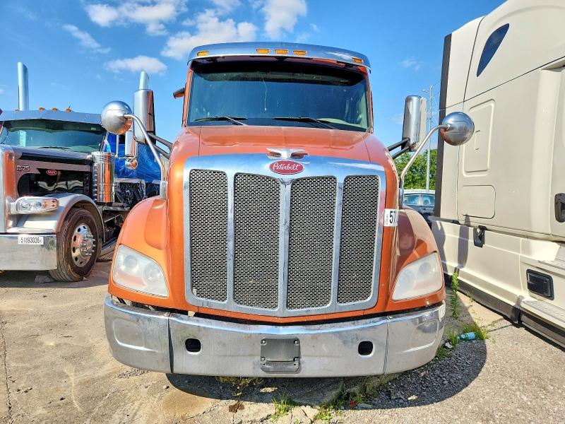 2020 Peterbilt All other VIN 1XPBDP9X2LD702998 COPART salvage auction — MINOR DENT/SCRATCHES, TN - CERTIFICATE OF TITLE (P), sold $10,000 on 2026-07-07 (photo 9)
