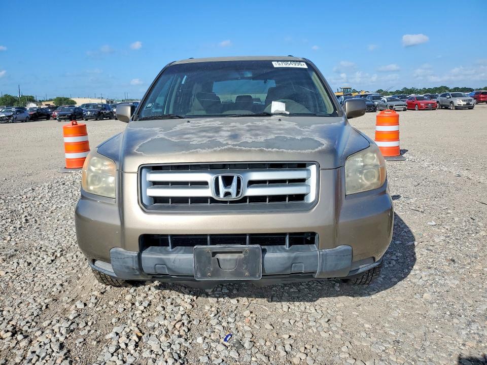 2008 Hond Pilot VIN 5FNYF28228B005720 COPART salvage auction — MINOR DENT/SCRATCHES, CT, sold $550 on 2026-07-09 (photo 5)