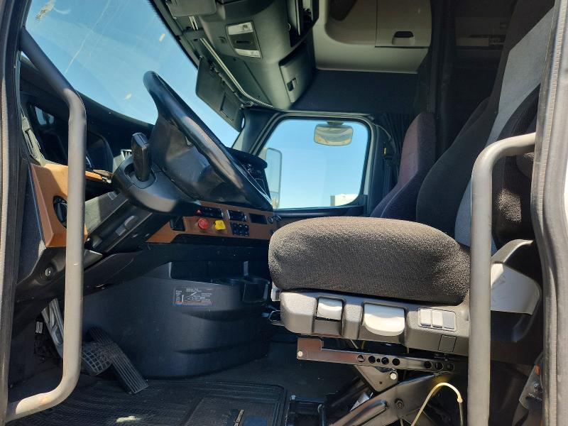 2020 Freightliner All other VIN 3AKJHHDR3LSMF1116 COPART salvage auction — MECHANICAL, CA - SALVAGE CERTIFICATE (P), sold $18,000 on 2026-07-28 (photo 5)