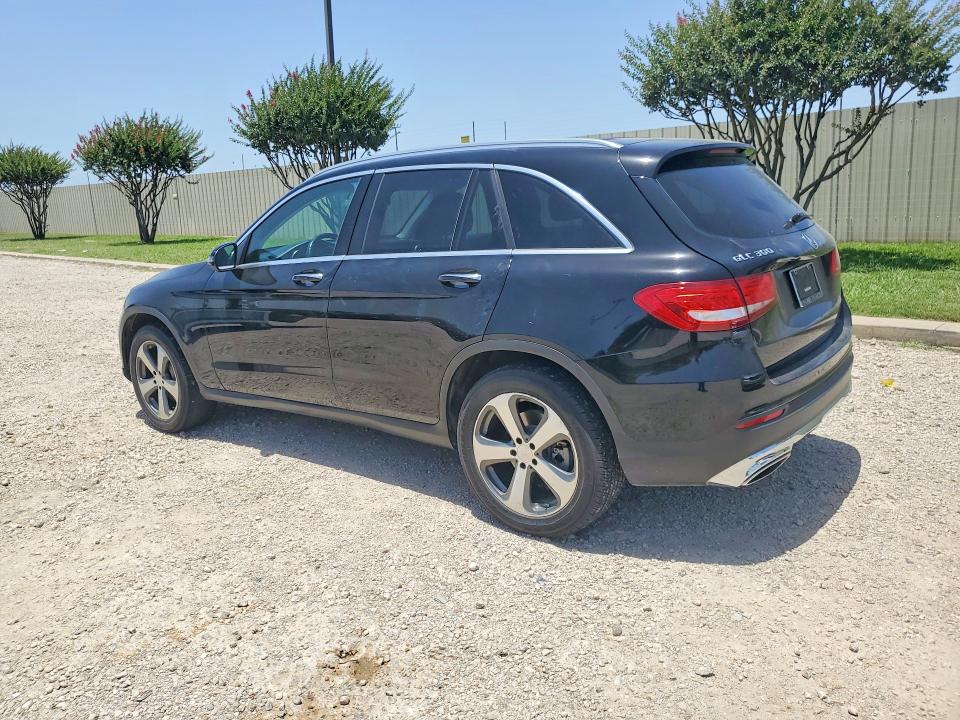 2016 Mercedes-benz Glc class VIN WDC0G4JB8GF095492 COPART salvage auction — MINOR DENT/SCRATCHES, Tx - Certificate Of Title, sold $6,600 on 2026-08-03 (photo 2)