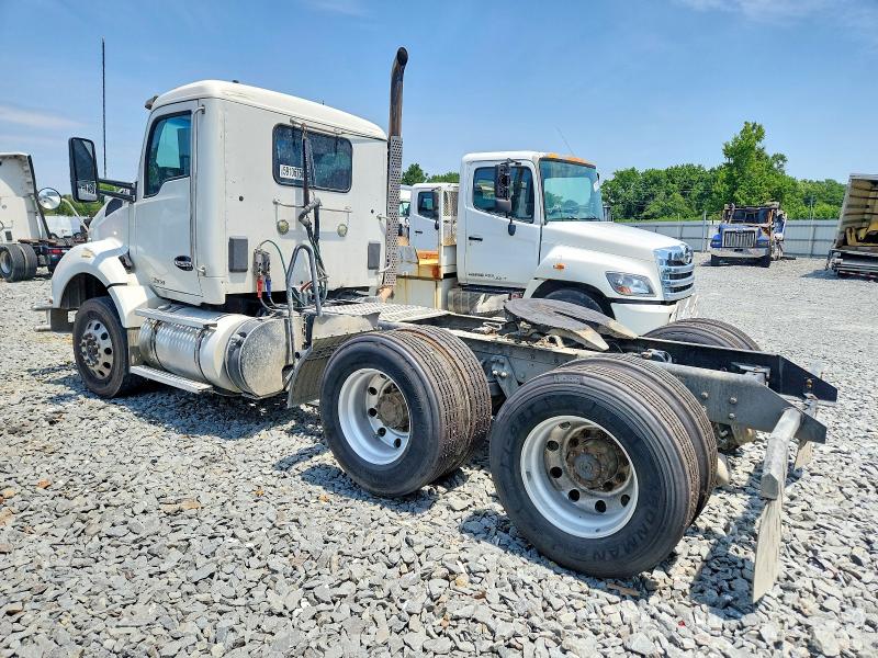 2017 Kenworth All other VIN 1XKZDP9X5HJ169879 COPART salvage auction — NORMAL WEAR, CT, sold $10,900 on 2026-07-21 (photo 3)