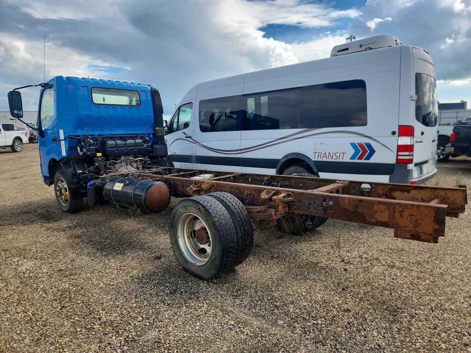 2015 Hino All other VIN 2AYRDM2H6F1000337 COPART salvage auction — MECHANICAL, AB - BOS - NONREPAIRABLE, sold $1,000 on 2026-07-30 (photo 2)