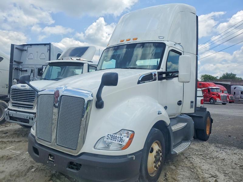 2018 Kenworth All other VIN 1XKYA48XXJJ204328 COPART salvage auction — MINOR DENT/SCRATCHES, IN - CERTIFICATE OF TITLE, sold $8,600 on 2026-07-07 (photo 2)
