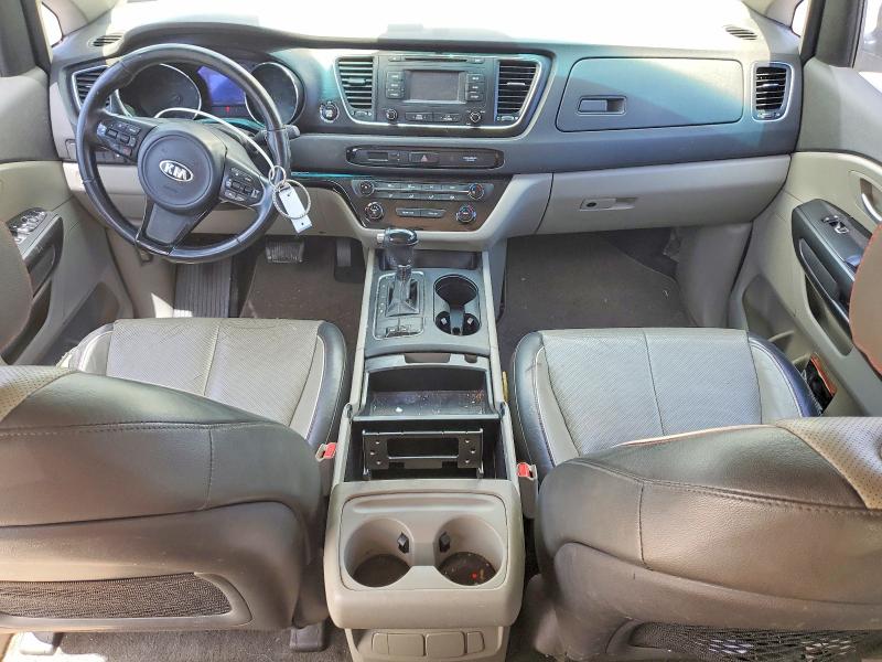 2016 Kia SEDONA VIN KNDMB5C19G6215042 COPART salvage auction — MINOR DENT/SCRATCHES, CT, sold $2,750 on 2026-07-17 (photo 8)