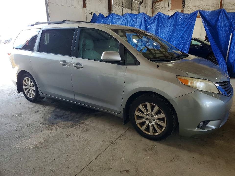 2011 Toyt Sienna VIN 5TDDK3DC5BS024697 COPART salvage auction — REAR END, KY - CERT OF TITLE-SALVAGE, sold $3,350 on 2026-07-27 (photo 4)