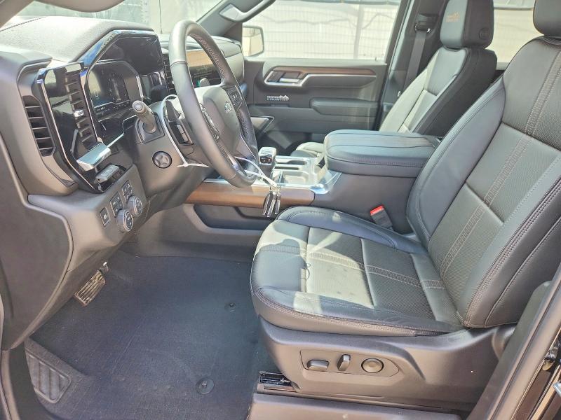 2025 Chevrolet Silverado VIN 1GCUKJE81SZ194682 COPART salvage auction — MINOR DENT/SCRATCHES, Ab - Oop - Active, sold $62,000 on 2026-07-03 (photo 7)