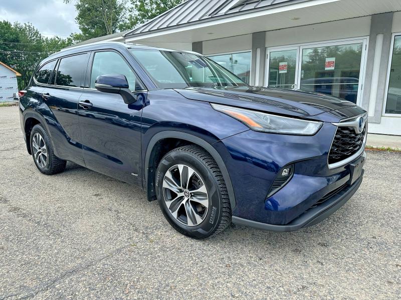 2022 Toyota Highlander VIN 5TDGBRCH2NS556944 COPART salvage auction — MINOR DENT/SCRATCHES, NH - CERTIFICATE OF TITLE (P), sold $20,300 on 2026-07-09 (photo 1)