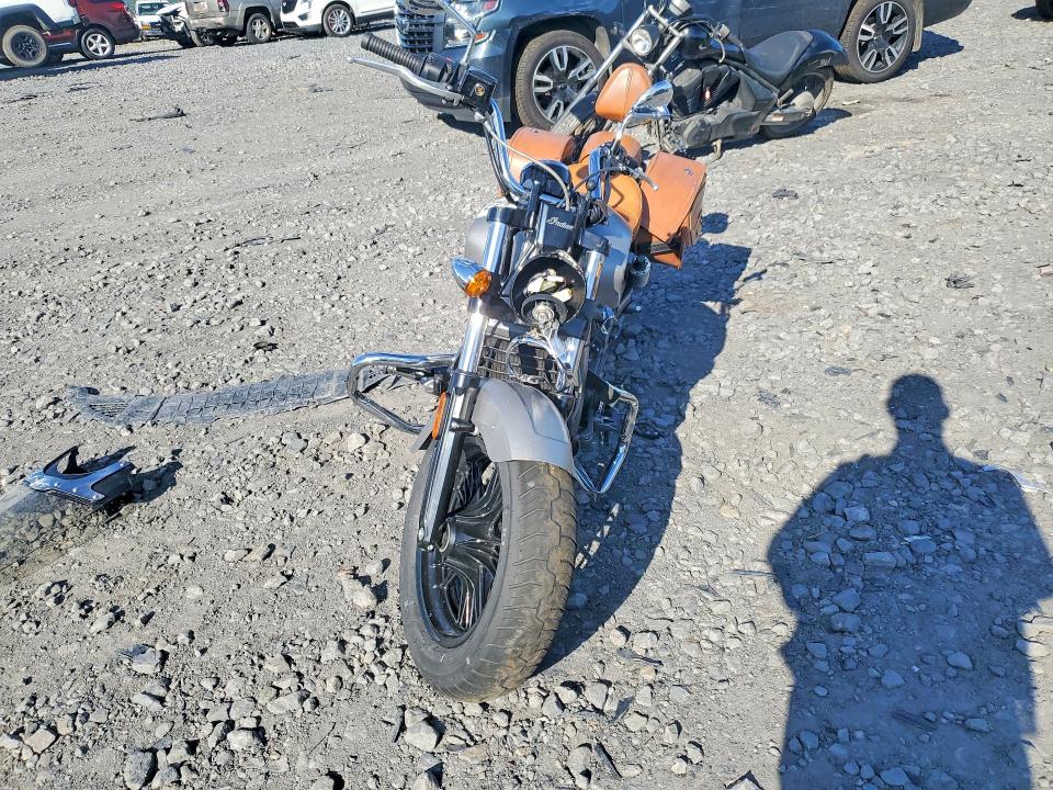2015 Indian motorcycle co. Motorcycle VIN 56KMSA006F3104592 COPART salvage auction — FRONT END, SC, sold $1,800 on 2026-07-09 (photo 2)