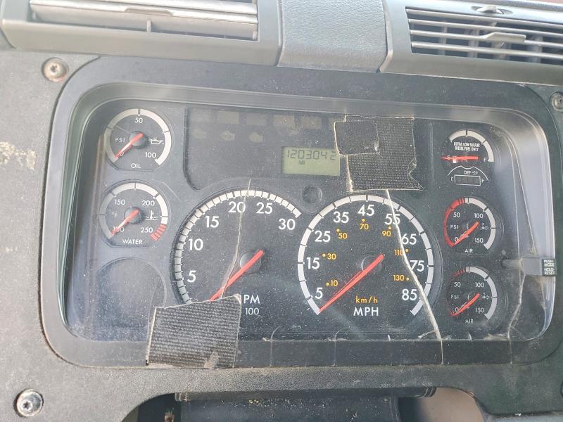 2012 Freightliner All other VIN 1FUJGLDR8CLBE3959 COPART salvage auction — MINOR DENT/SCRATCHES, CT, sold $3,350 on 2026-07-24 (photo 8)
